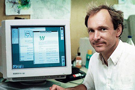 Tim Berners-Lee, “cha đẻ” của website